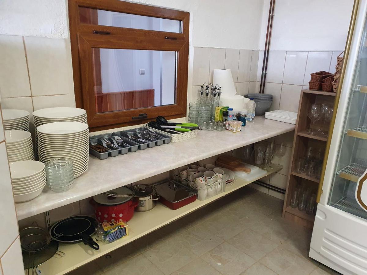 Pensiunea Carul Mare Rasinari Bagian luar foto